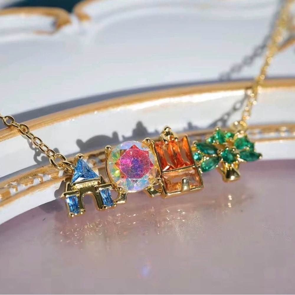 Walt Disney World Four Park Icons Gold Girls Crew lookalike NWOT - Picture 2 of 4